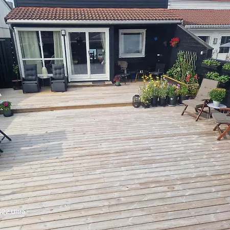 Dom wakacyjny Sentralt Hus Til Leie Under Ons 2024